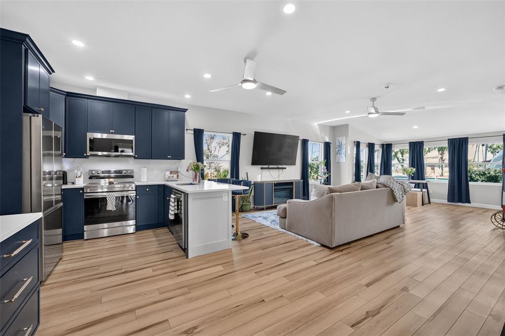 Property for sale at 103 PARK CIRCLE, HOLLY HILL, FL, 32117