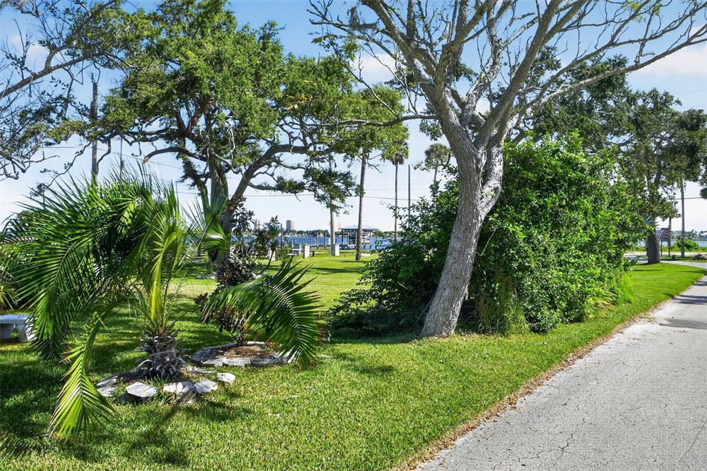 Property for sale at 103 PARK CIRCLE, HOLLY HILL, FL, 32117