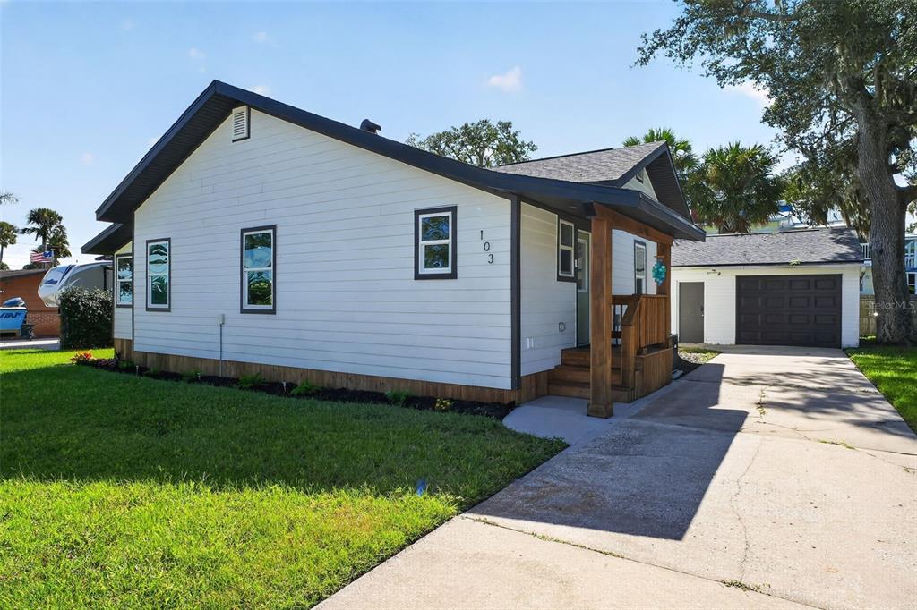 Property for sale at 103 PARK CIRCLE, HOLLY HILL, FL, 32117