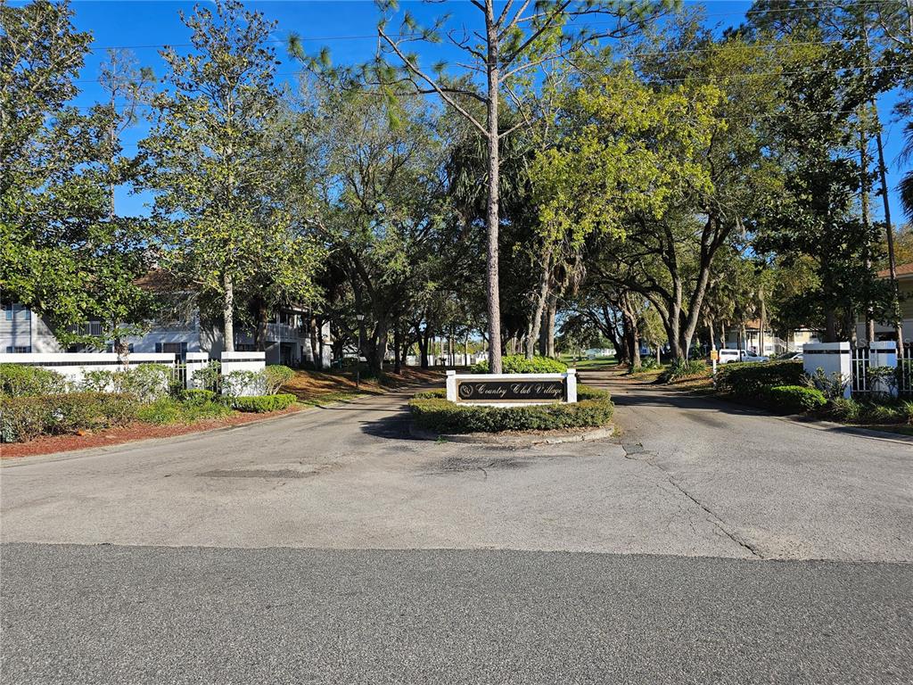 Property for sale at 8142 FAIRWAYS CIRCLE UNIT S204, OCALA, FL, 34472