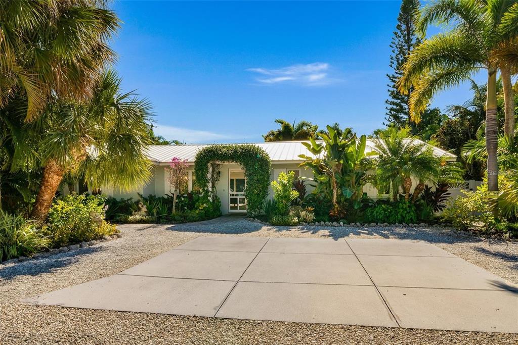 Property for sale at 207 PEACOCK LANE, HOLMES BEACH, FL, 34217