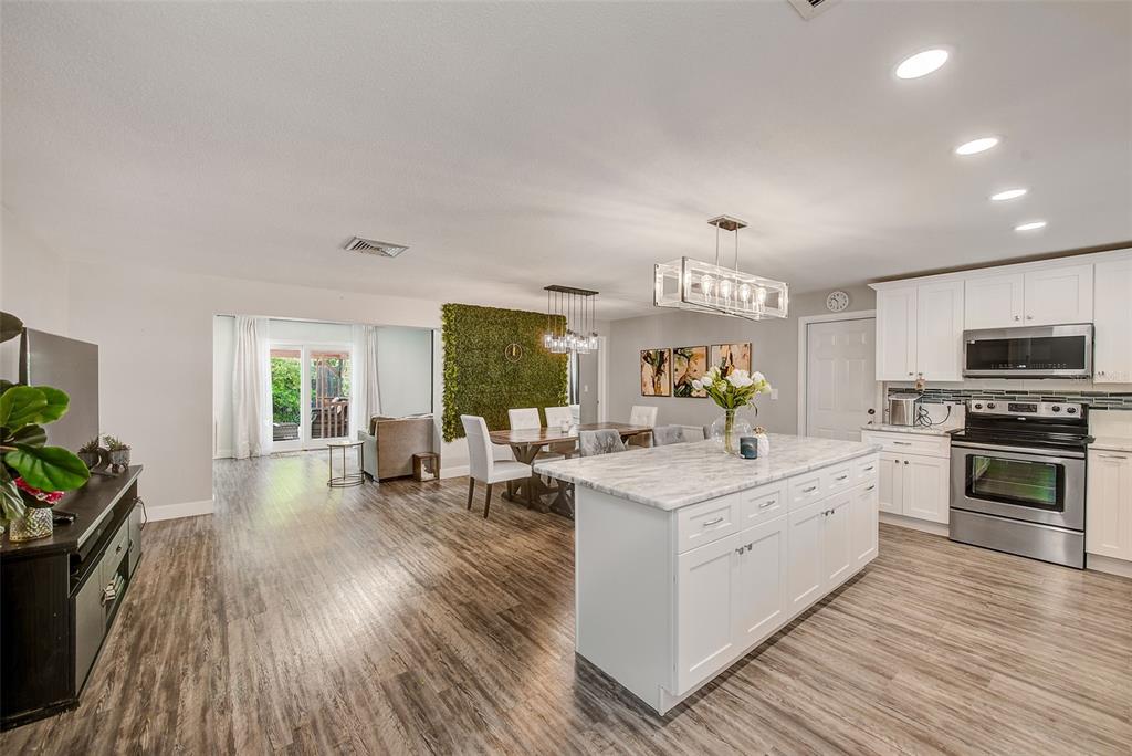 Property for sale at 11288 60TH AVENUE, SEMINOLE, FL, 33772