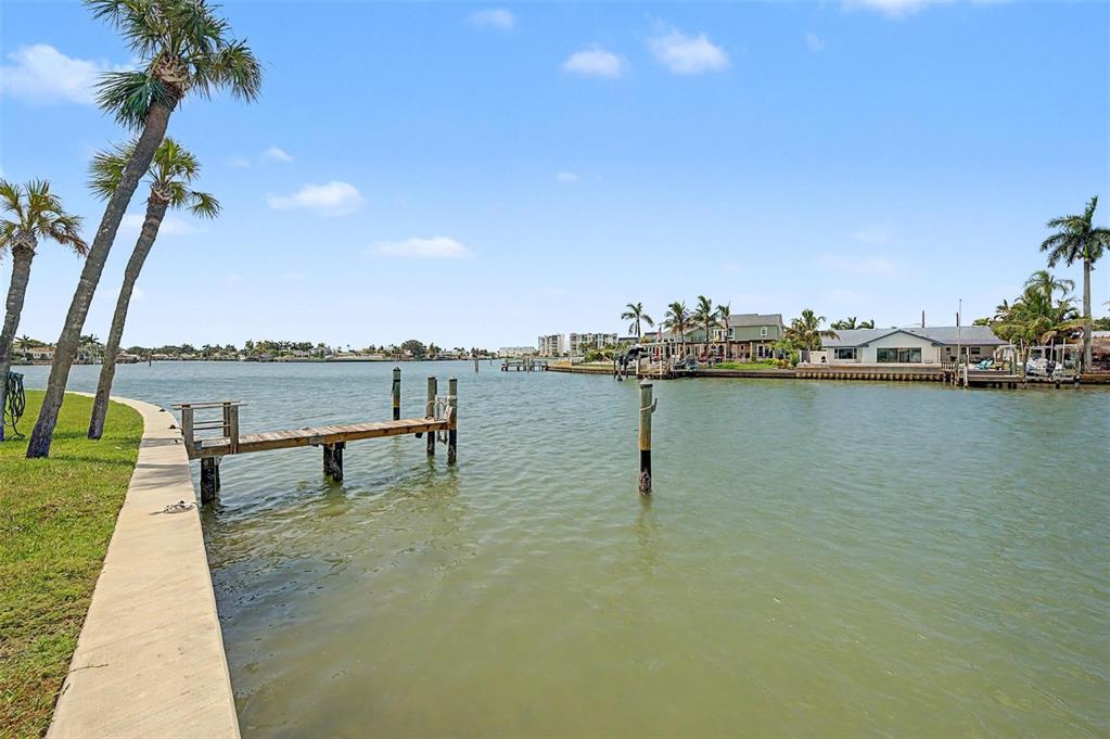 Property for sale at 519 PLAZA SEVILLE COURT UNIT 39, TREASURE ISLAND, FL, 33706