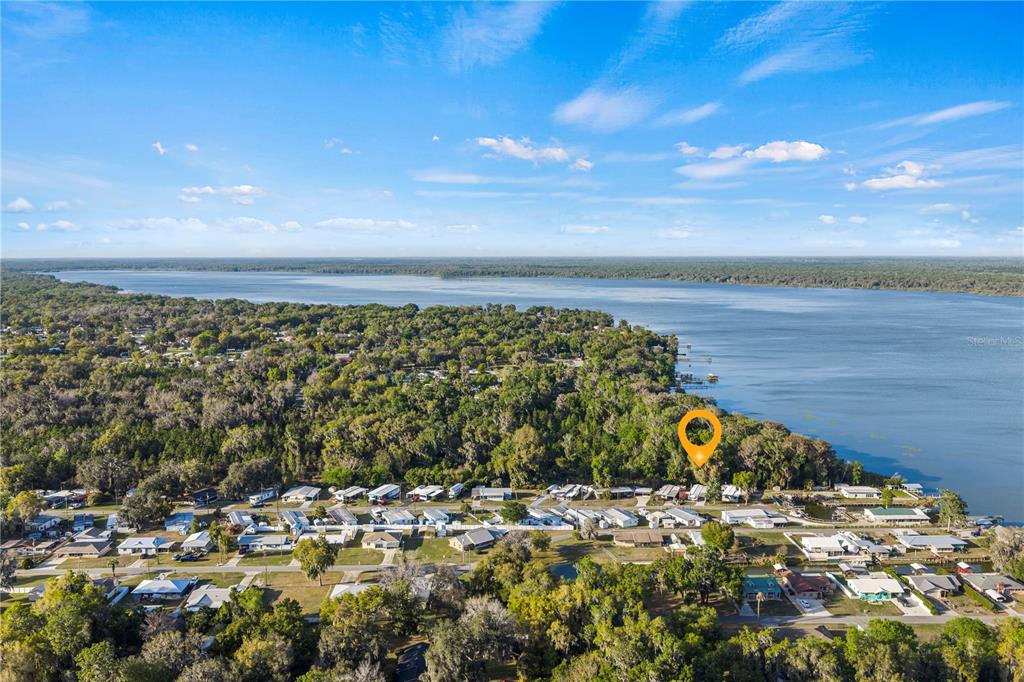 Property for sale at 942 CR 461, LAKE PANASOFFKEE, FL, 33538