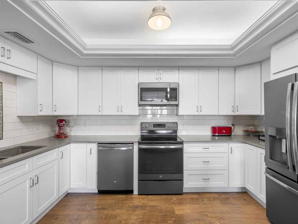 Property for sale at 4 BELLEVIEW BOULEVARD UNIT 804, BELLEAIR, FL, 33756