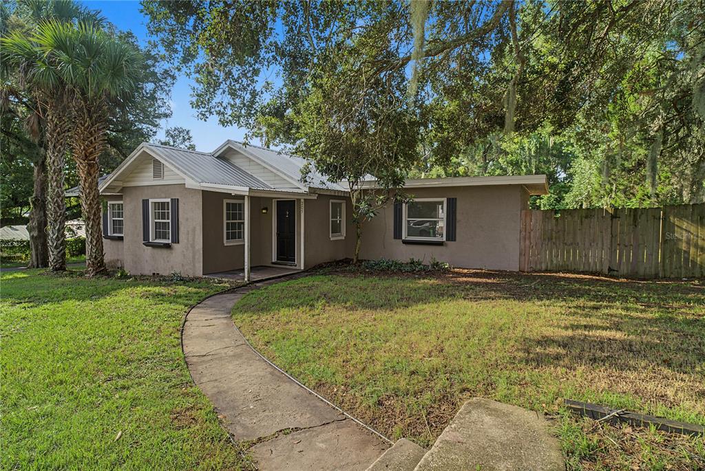Property for sale at 205 E FOUNTAIN STREET, FRUITLAND PARK, FL, 34731