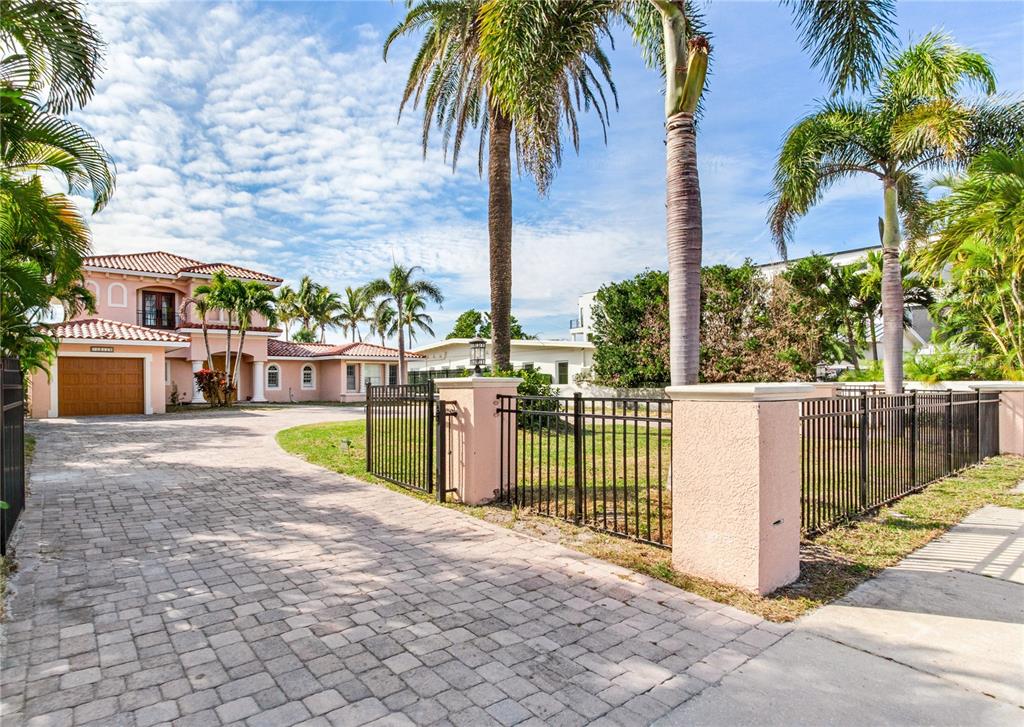 Property for sale at 16116 GULF BOULEVARD, REDINGTON BEACH, FL, 33708