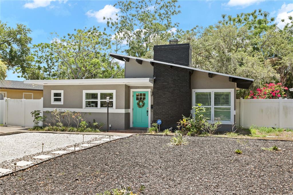 Property for sale at 520 LAKE MAGGIORE BOULEVARD S, ST PETERSBURG, FL, 33705