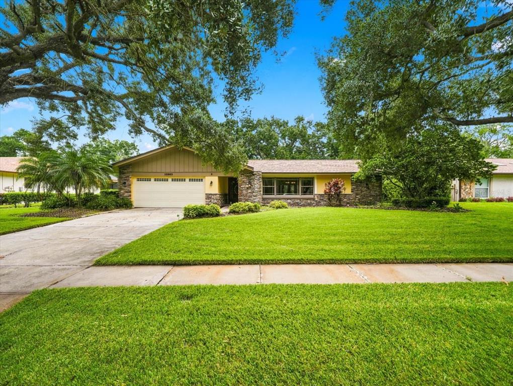 Property for sale at 13903 MIDDLE PARK DRIVE, TAMPA, FL, 33624