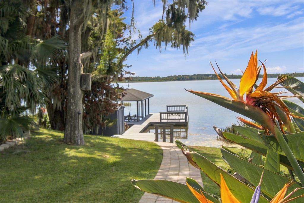 Lakefront/paved walkway
