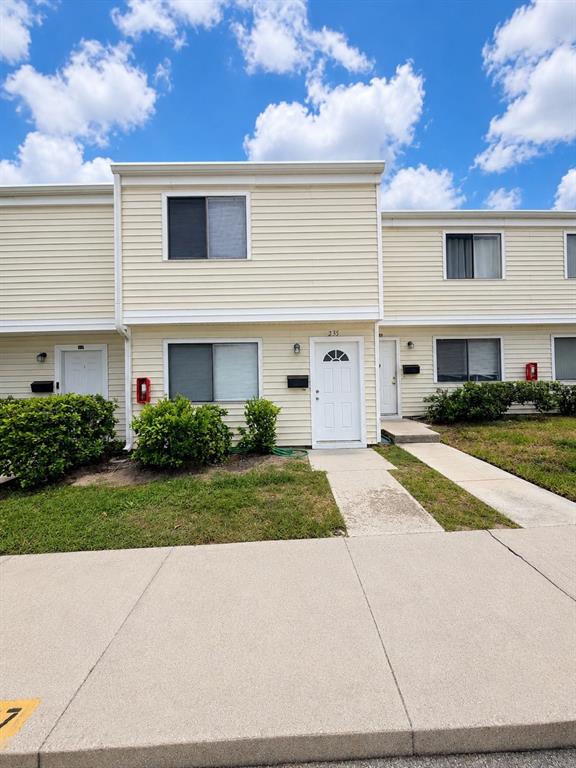 Property for sale at 235 DEBORA COURT UNIT 235, ALTAMONTE SPRINGS, FL, 32701