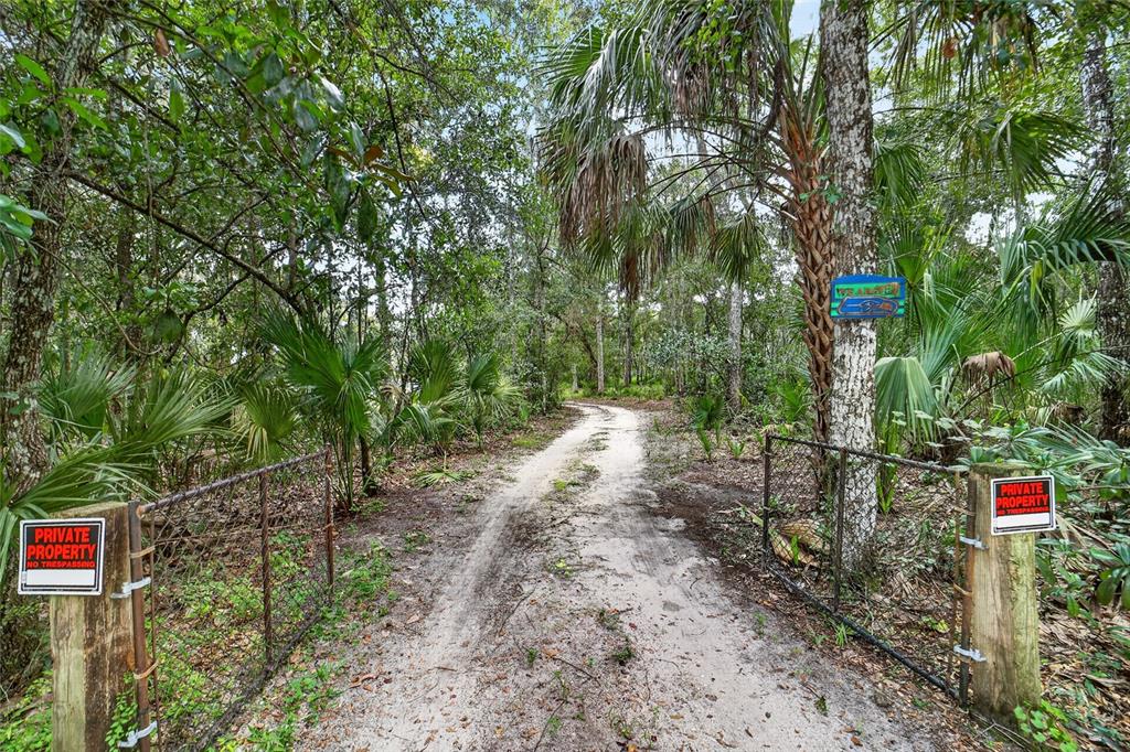 Property for sale at 5686 E HIGHWAY 316, CITRA, FL, 32113