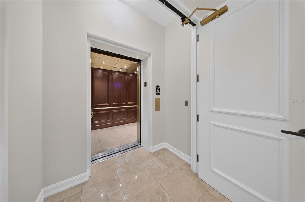 Property for sale at 1233 N GULFSTREAM AVENUE UNIT 401, SARASOTA, FL, 34236
