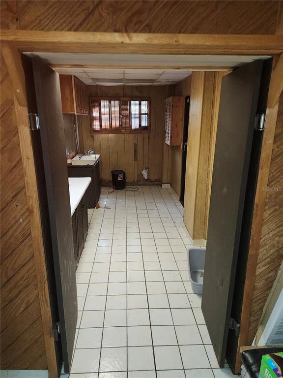Enclosed Garage/Entrance