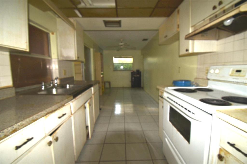 Property for sale at 704 LEMONWOOD DRIVE, OLDSMAR, FL, 34677