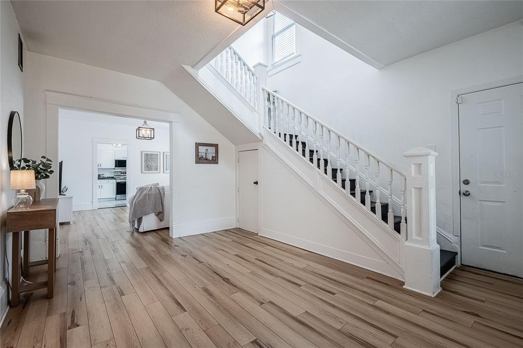 Property for sale at 402 E POINSETTIA STREET, LAKELAND, FL, 33803