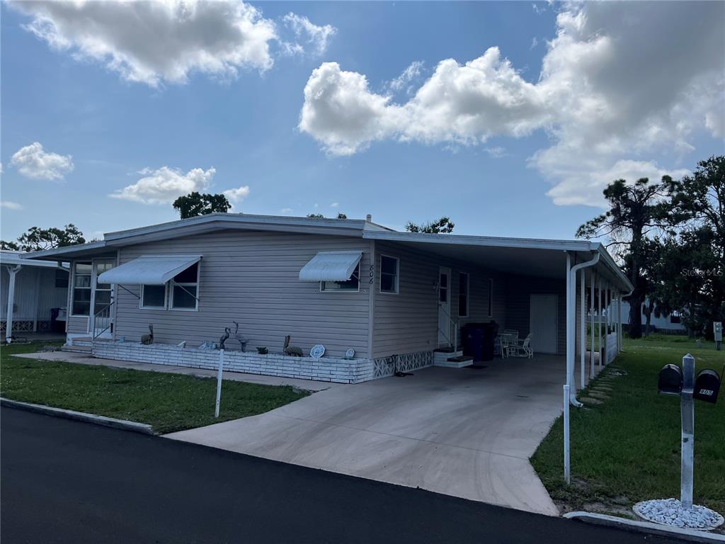 Property for sale at 806 JOLANDA CIRCLE, VENICE, FL, 34285