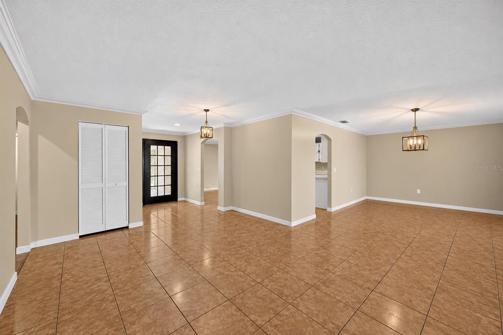 Property for sale at 915 SEMINOLE BOULEVARD, TARPON SPRINGS, FL, 34689
