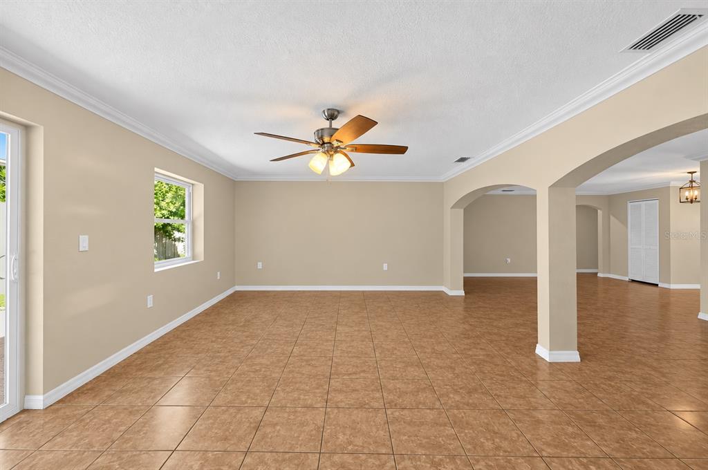 Property for sale at 915 SEMINOLE BOULEVARD, TARPON SPRINGS, FL, 34689