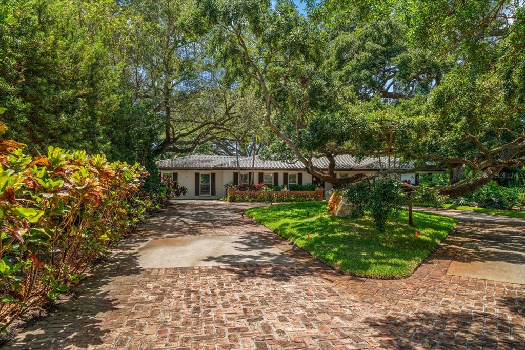 Property for sale at 7 ROSERY LANE, BELLEAIR, FL, 33756