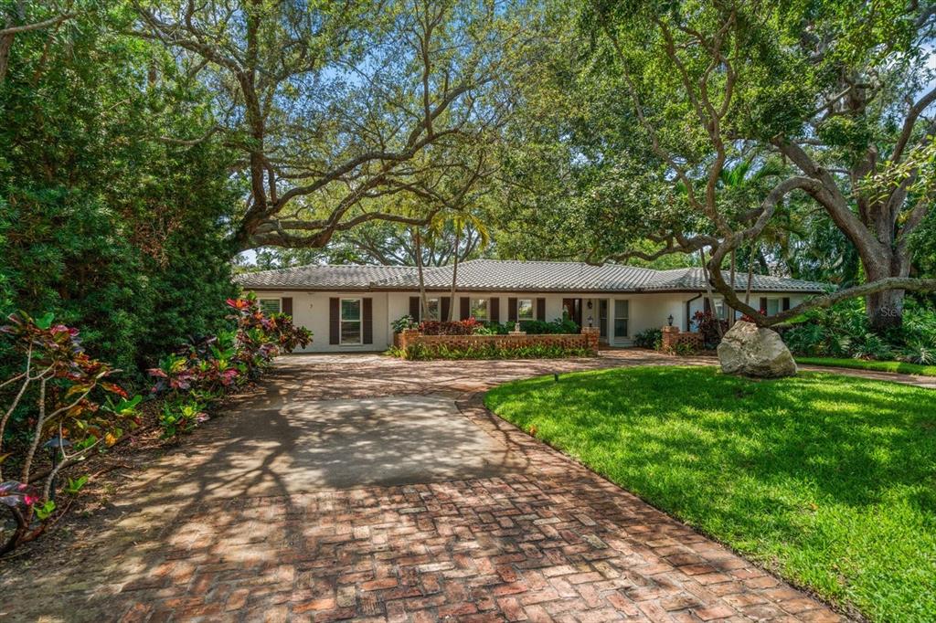 Property for sale at 7 ROSERY LANE, BELLEAIR, FL, 33756