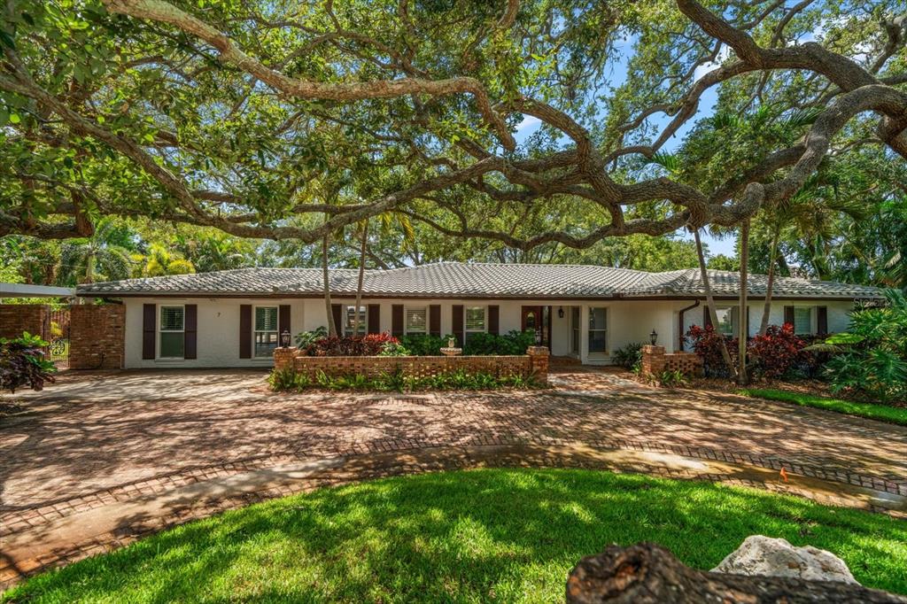 Property for sale at 7 ROSERY LANE, BELLEAIR, FL, 33756