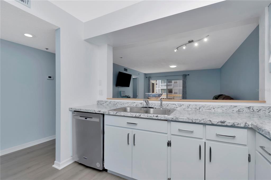 Property for sale at 6817 STONES THROW CIRCLE N UNIT 17203, ST PETERSBURG, FL, 33710