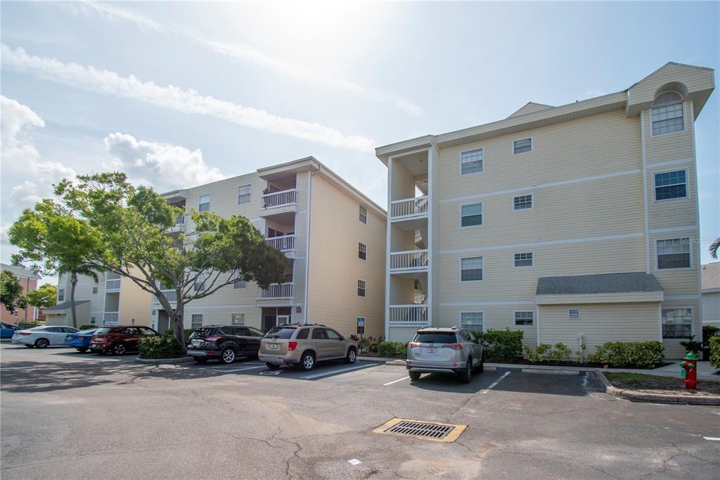 Property for sale at 6817 STONES THROW CIRCLE N UNIT 17203, ST PETERSBURG, FL, 33710