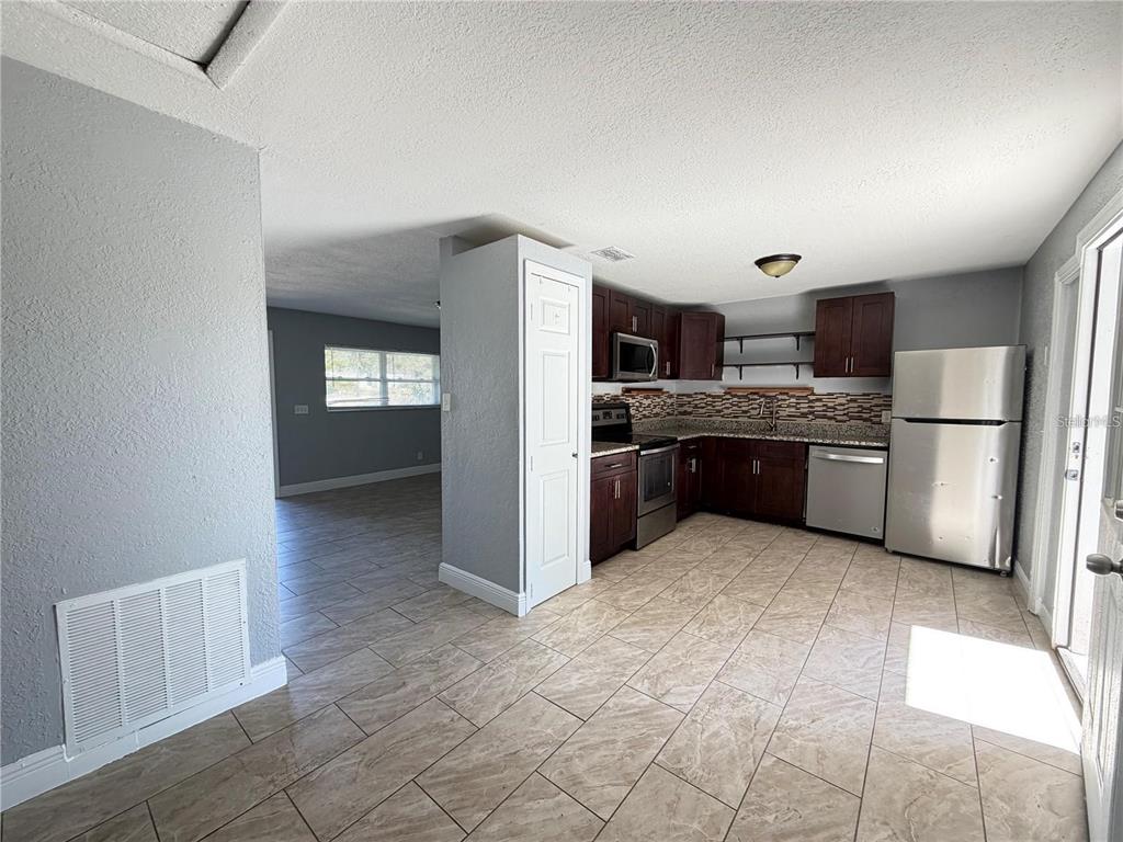 Property for sale at 922 MARTIN LUTHER KING BOULEVARD NE, WINTER HAVEN, FL, 33881