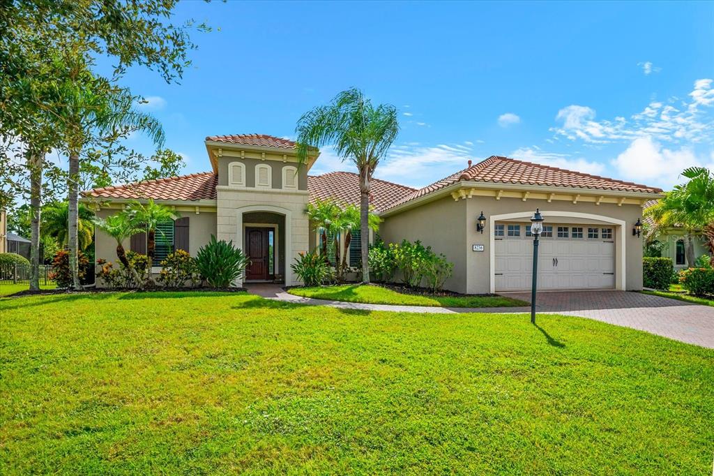 Property for sale at 8256 LARKSPUR CIRCLE, SARASOTA, FL, 34241