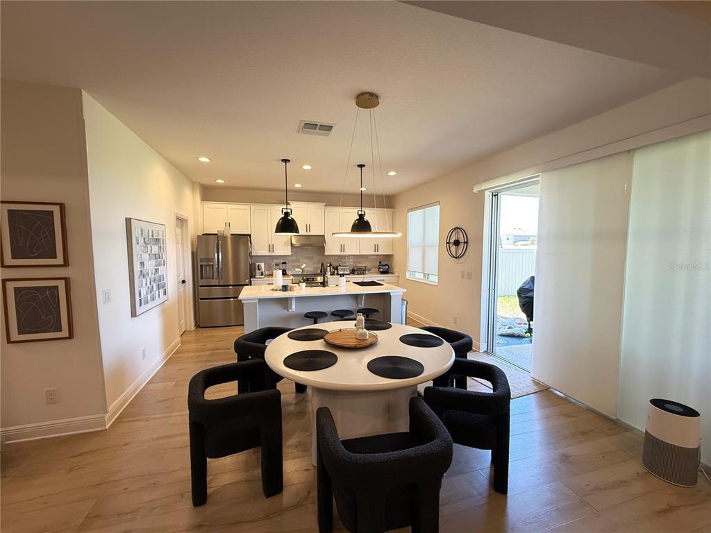 dining/kitchen