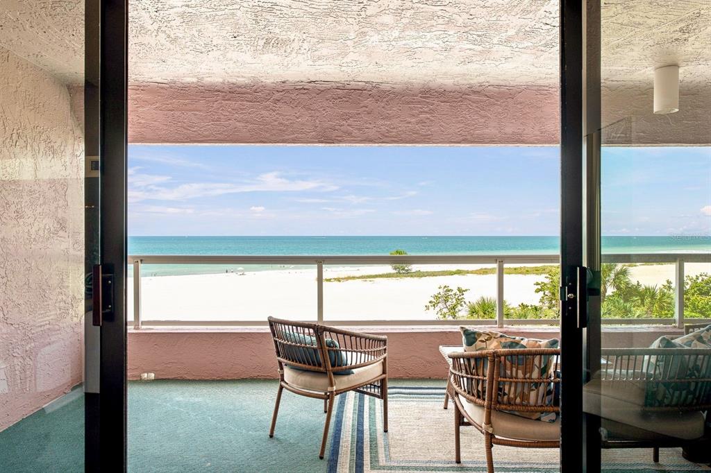 Ocean view balcony