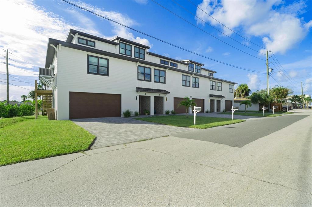 Property for sale at 187 145TH AVENUE E UNIT 3, MADEIRA BEACH, FL, 33708