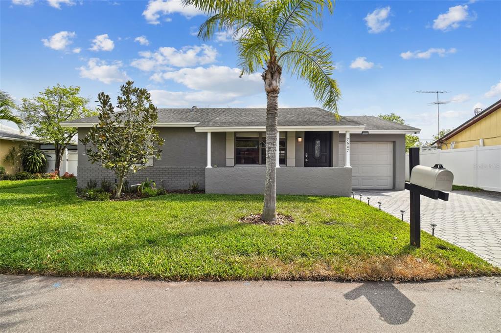 Property for sale at 7607 WOODLAND OAKS COURT, TAMPA, FL, 33615