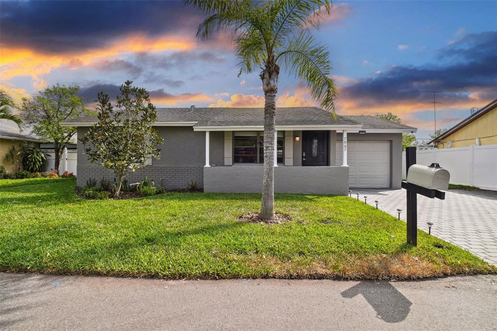 Property for sale at 7607 WOODLAND OAKS COURT, TAMPA, FL, 33615