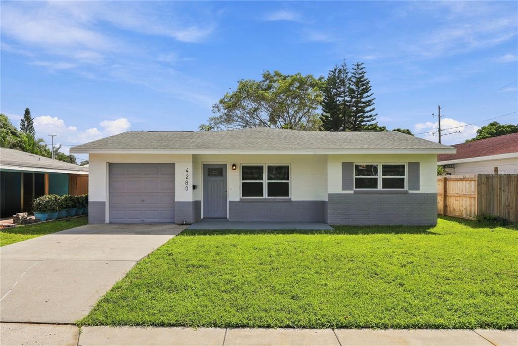 Property for sale at 4280 70TH AVENUE N, PINELLAS PARK, FL, 33781