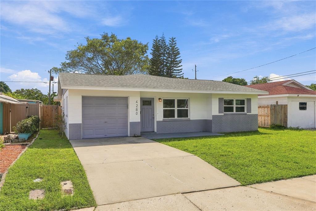 Property for sale at 4280 70TH AVENUE N, PINELLAS PARK, FL, 33781