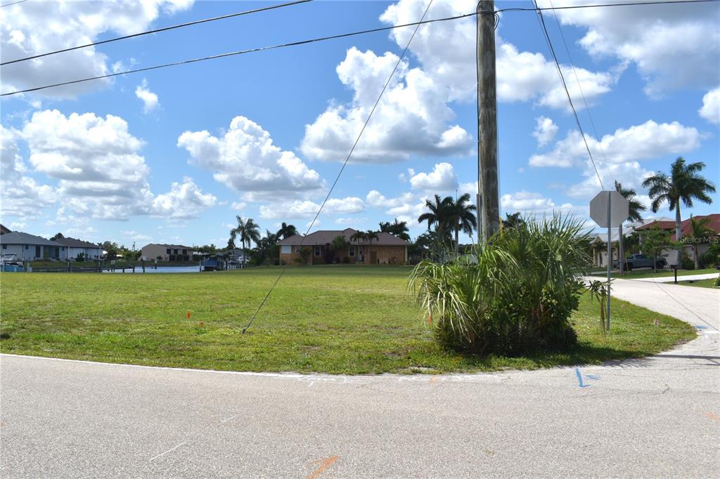 Property for sale at 825 VIA TRIPOLI, PUNTA GORDA, FL, 33950
