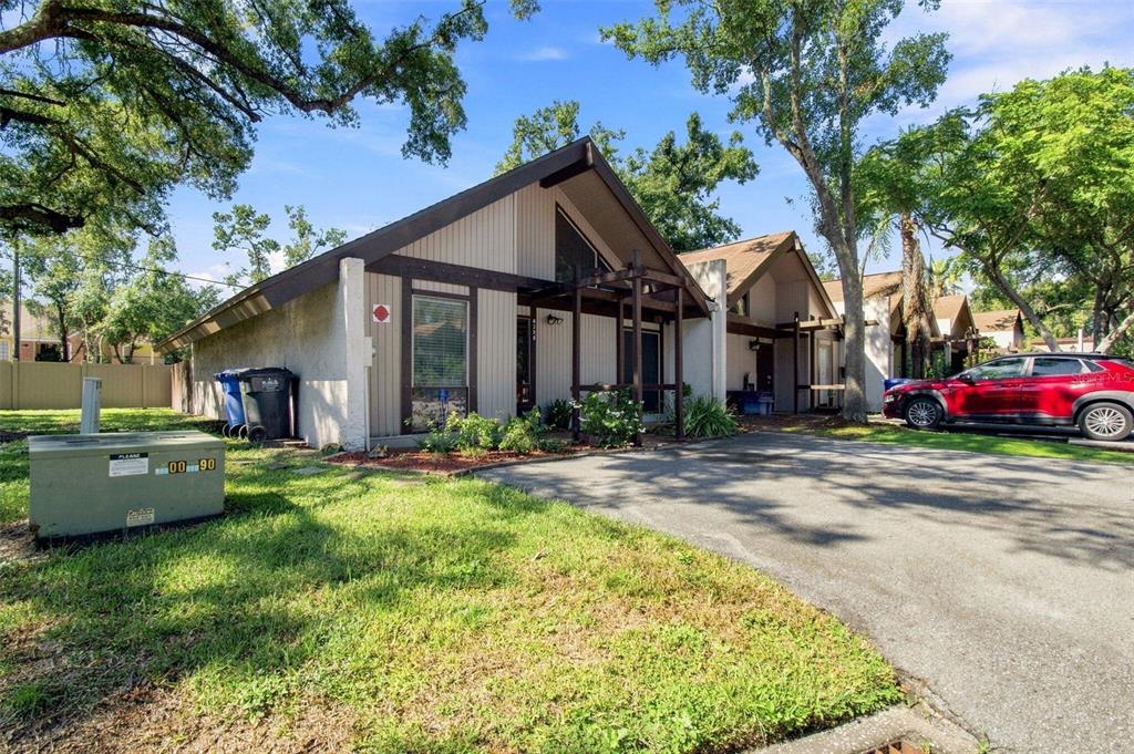 Property for sale at 4130 MURIEL PLACE UNIT 5-C, TAMPA, FL, 33614