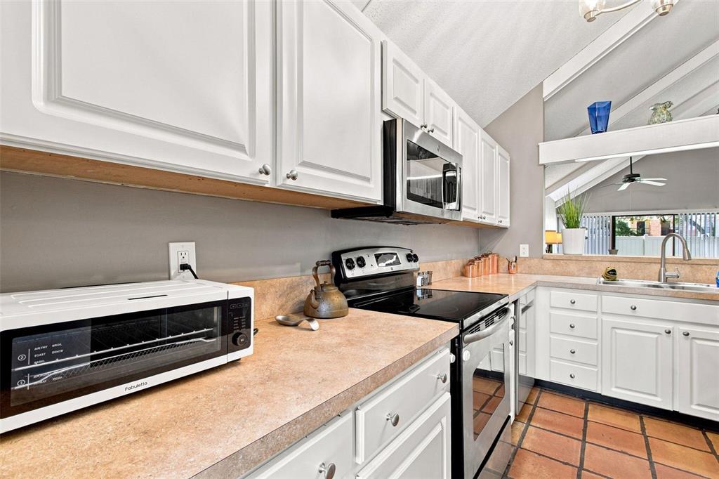 Property for sale at 4130 MURIEL PLACE UNIT 5-C, TAMPA, FL, 33614