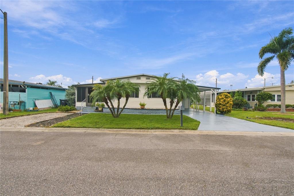 Property for sale at 104 52ND AVENUE PLAZA E, BRADENTON, FL, 34203