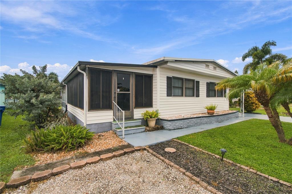 Property for sale at 104 52ND AVENUE PLAZA E, BRADENTON, FL, 34203