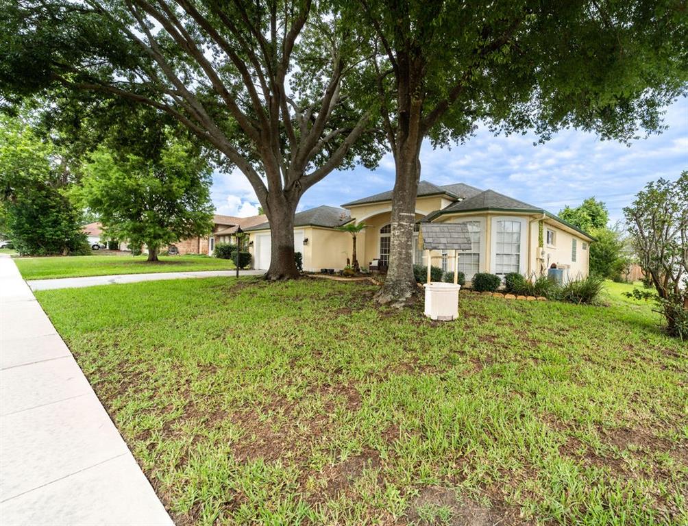 Property for sale at 107 NEEDLEWOOD LOOP, DEBARY, FL, 32713