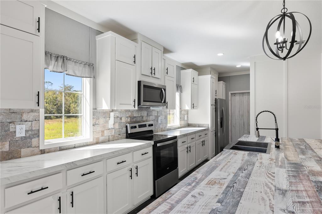 Property for sale at 2362 NE COUNTY ROAD 1469, HAWTHORNE, FL, 32640