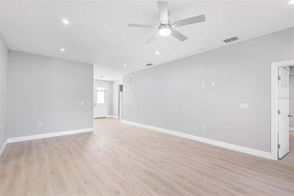 Property for sale at 2519 AVENUE E SW, WINTER HAVEN, FL, 33880