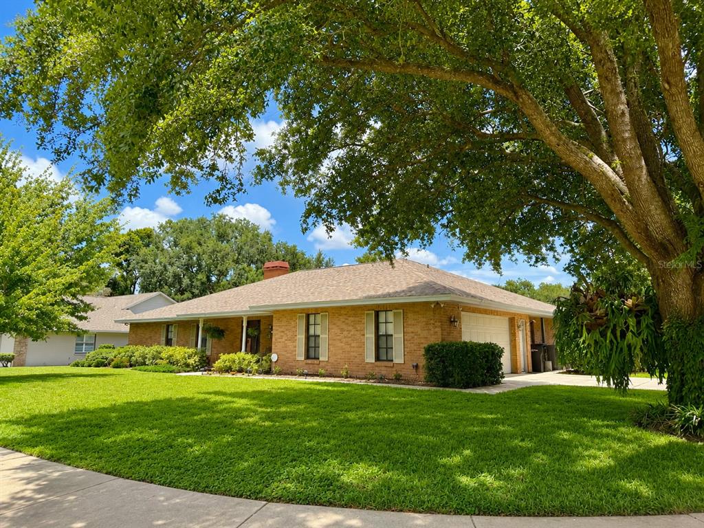Property for sale at 411 SUMMIT CHASE DRIVE, VALRICO, FL, 33594