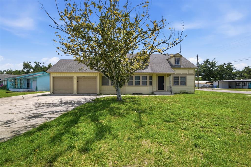 Property for sale at 2513 16TH AVENUE W, BRADENTON, FL, 34205