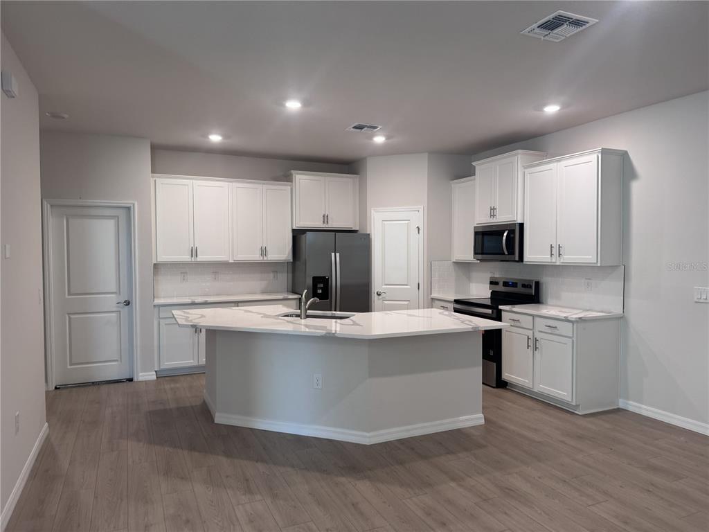 Property for sale at 18354 TAVERNSIDE TRAIL, LAKEWOOD RANCH, FL, 34211