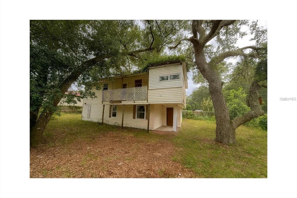 Property for sale at 20850 SE 156TH PLACE, UMATILLA, FL, 32784