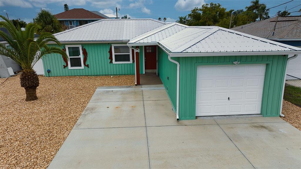 Welcome to "BEACH HOUSE" offering the best in coastal lifestyle living. Easy care exterior and interior allow more time for waterfront fun!!
